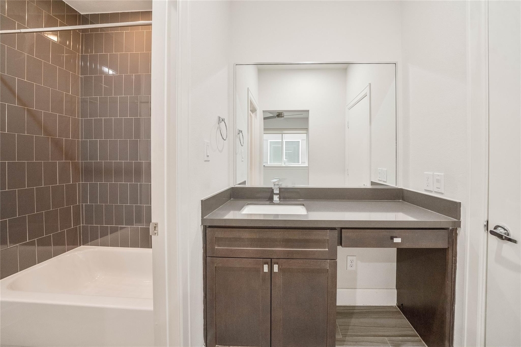 341 Eado Park Circle - Photo 4