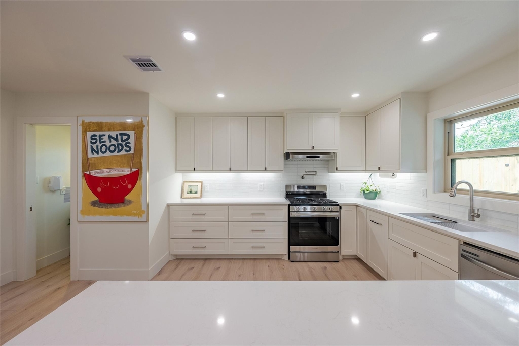 5326 Carew Street - Photo 14