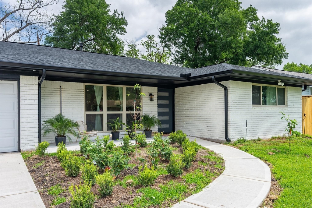 5326 Carew Street - Photo 2