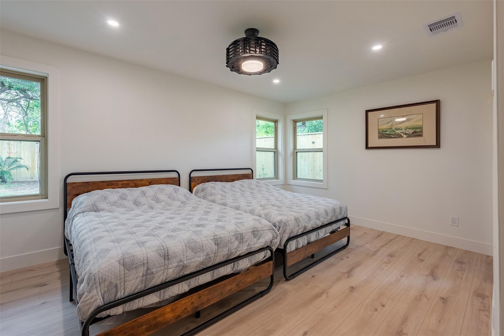 5326 Carew Street - Photo 17