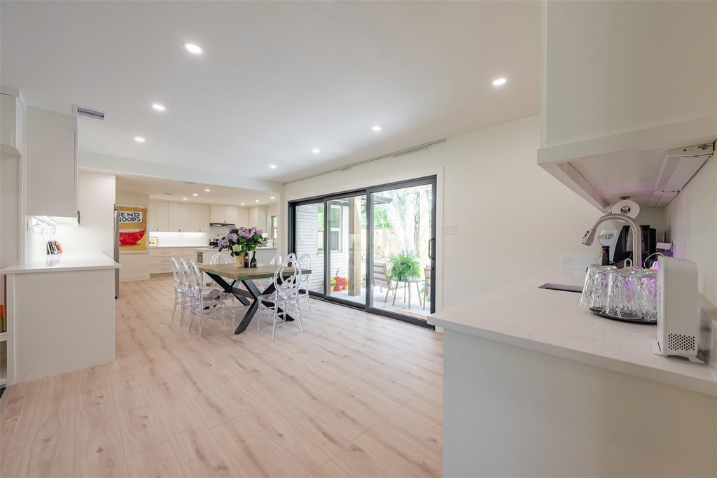 5326 Carew Street - Photo 7