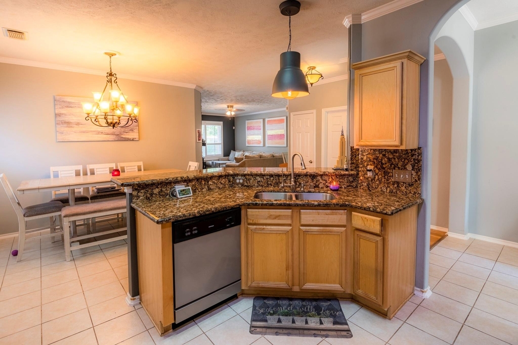 10 Delphinium Place - Photo 17