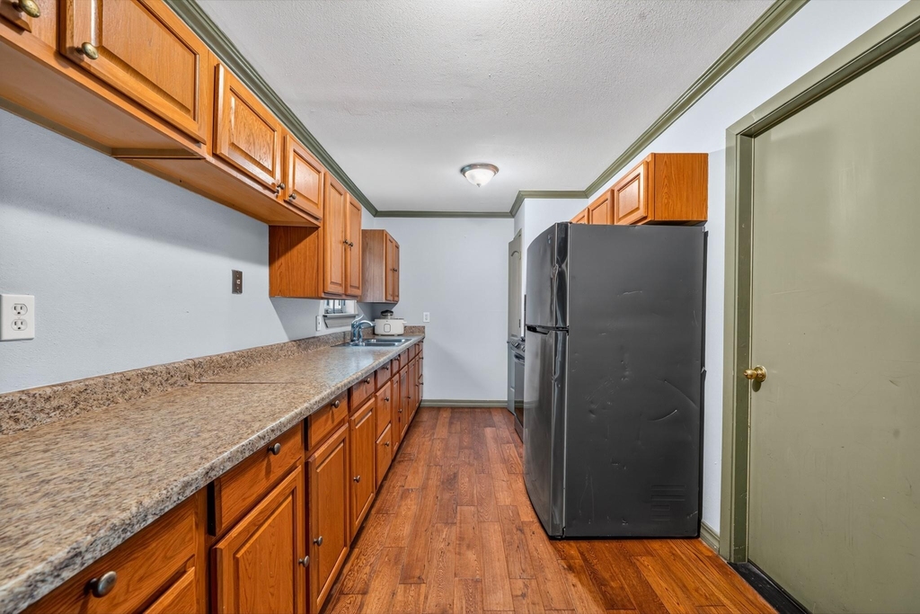 5725 Melanite Avenue - Photo 5