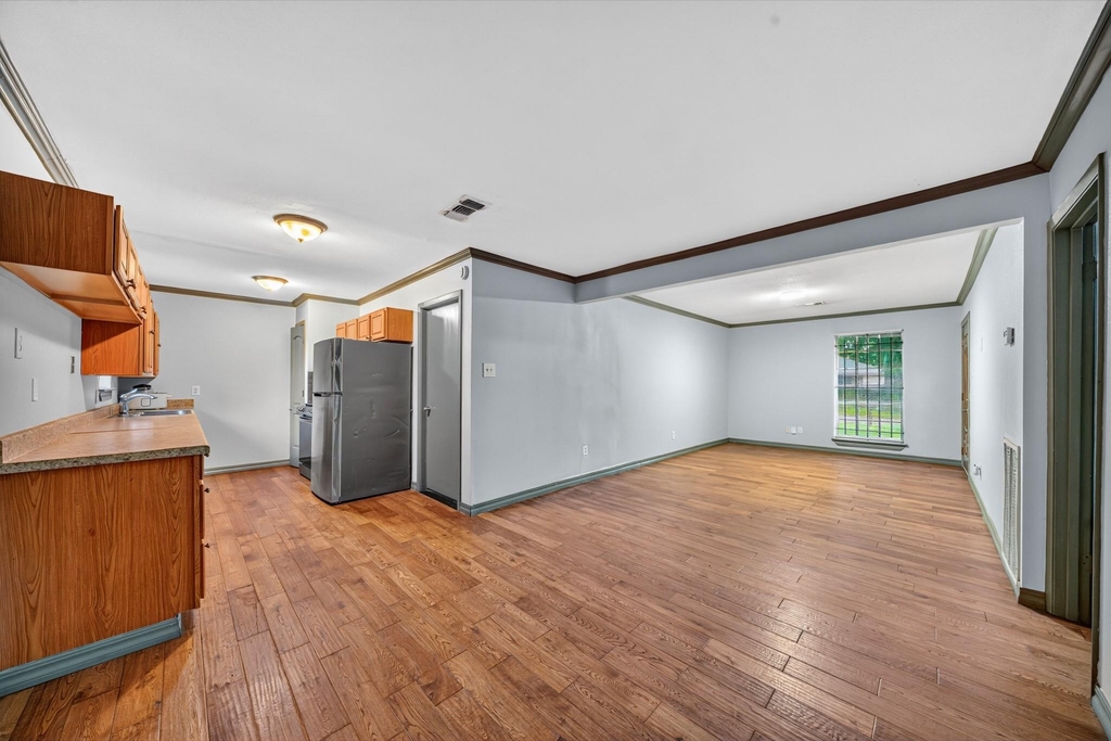 5725 Melanite Avenue - Photo 3