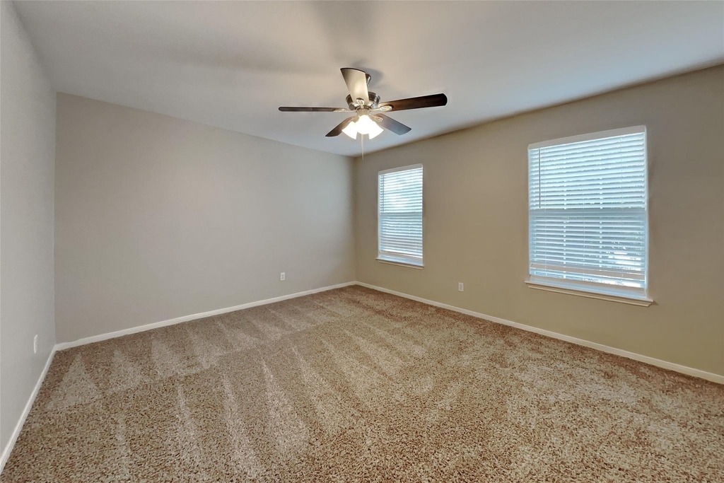 7906 Buffalo View Lane - Photo 12