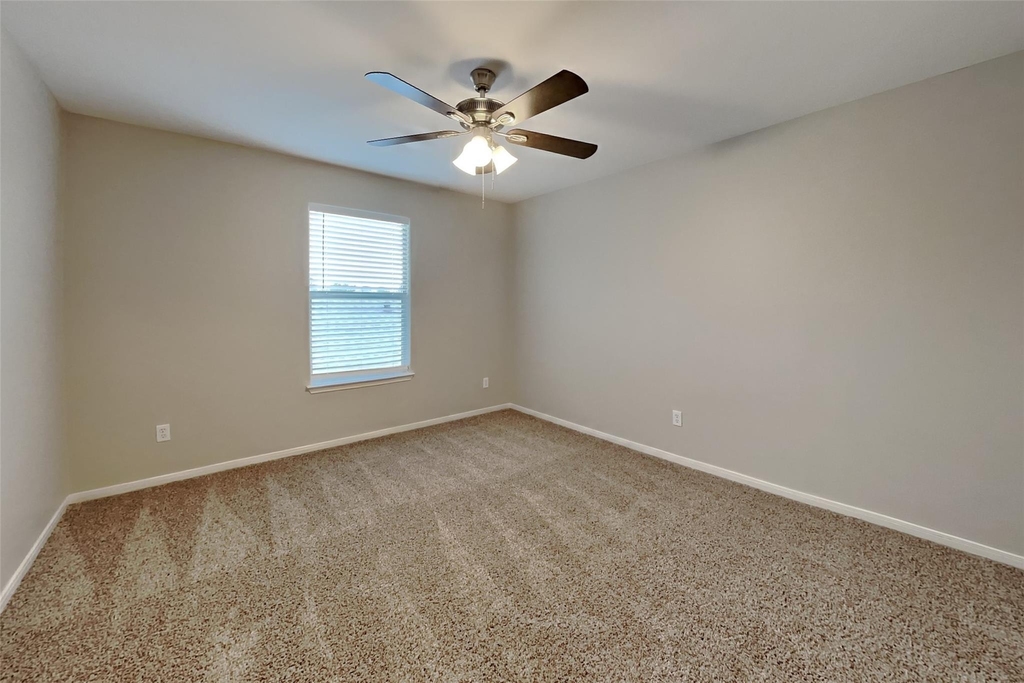 7906 Buffalo View Lane - Photo 16