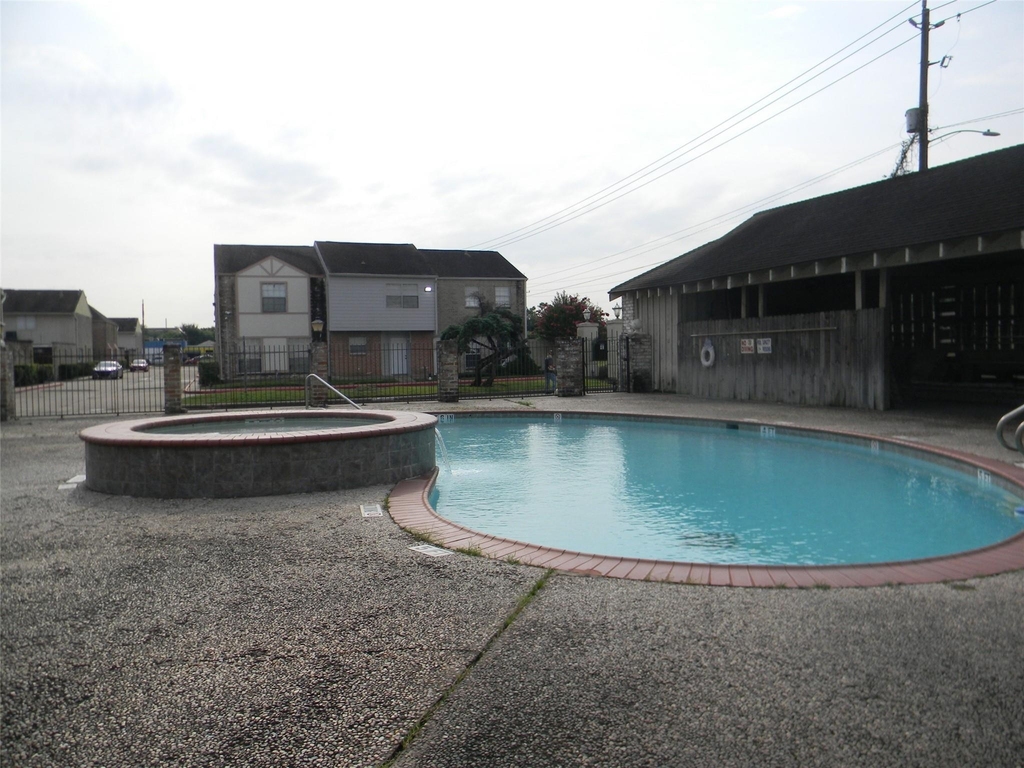 9200 West Bellfort Street - Photo 4