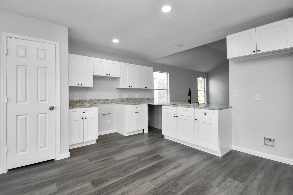 21602 Ornella Circle - Photo 7