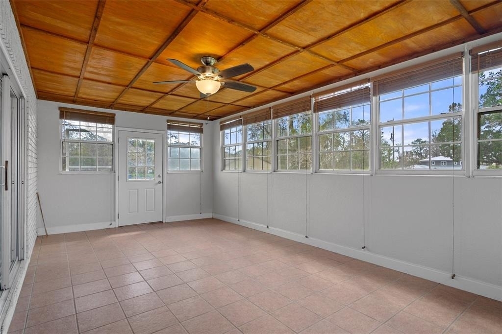 19804 Hiawatha Road - Photo 37