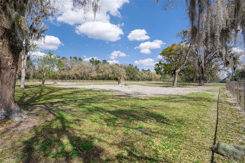 19804 Hiawatha Road - Photo 41