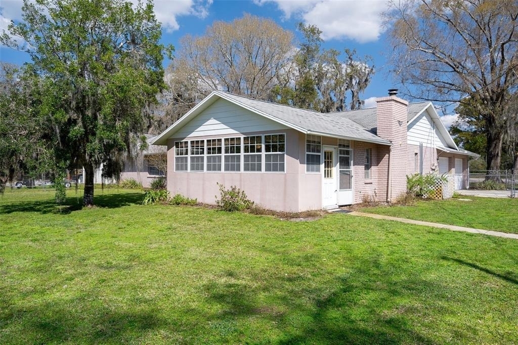 19804 Hiawatha Road - Photo 44