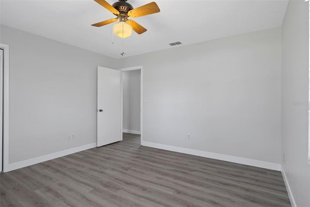 19804 Hiawatha Road - Photo 33