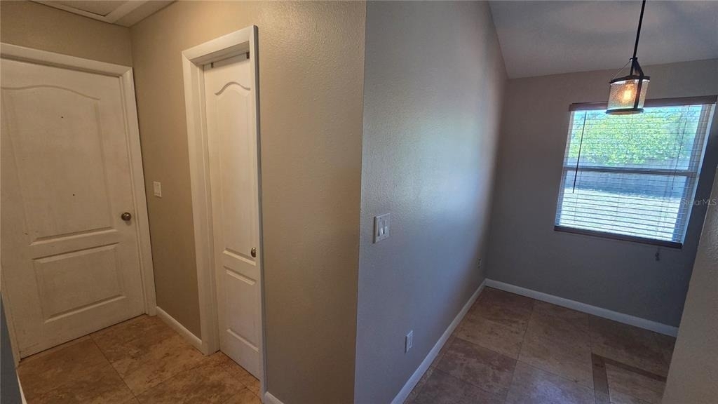 541 Roanoke Street - Photo 4