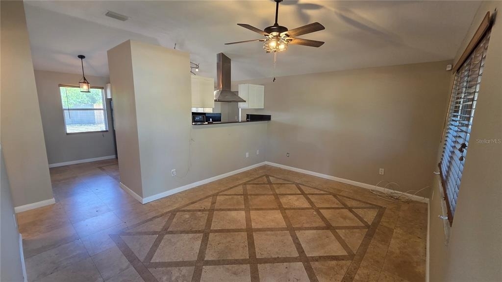 541 Roanoke Street - Photo 2