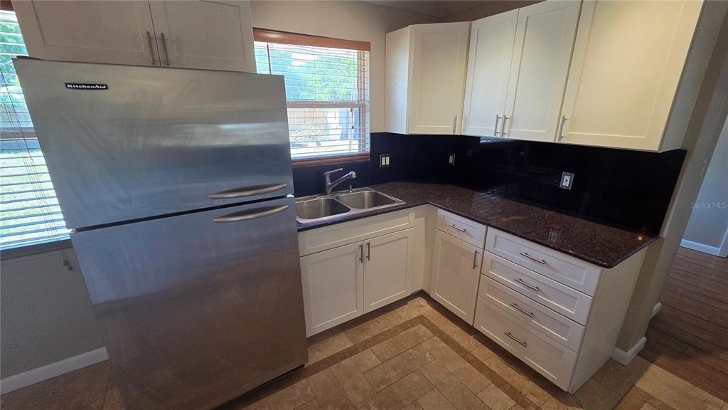 541 Roanoke Street - Photo 8