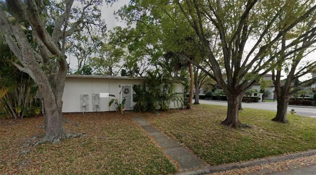 535 Monterey Boulevard Ne - Photo 0