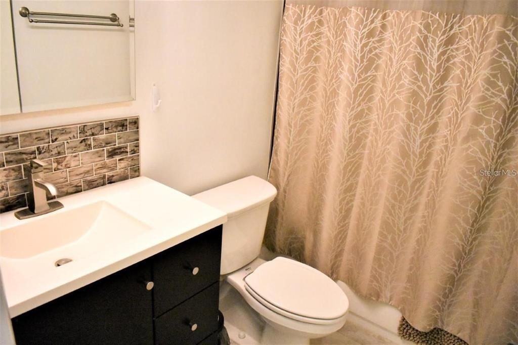 7420 Bay Island Drive S - Photo 12