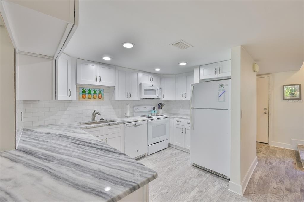 1028 Apollo Beach Boulevard - Photo 2