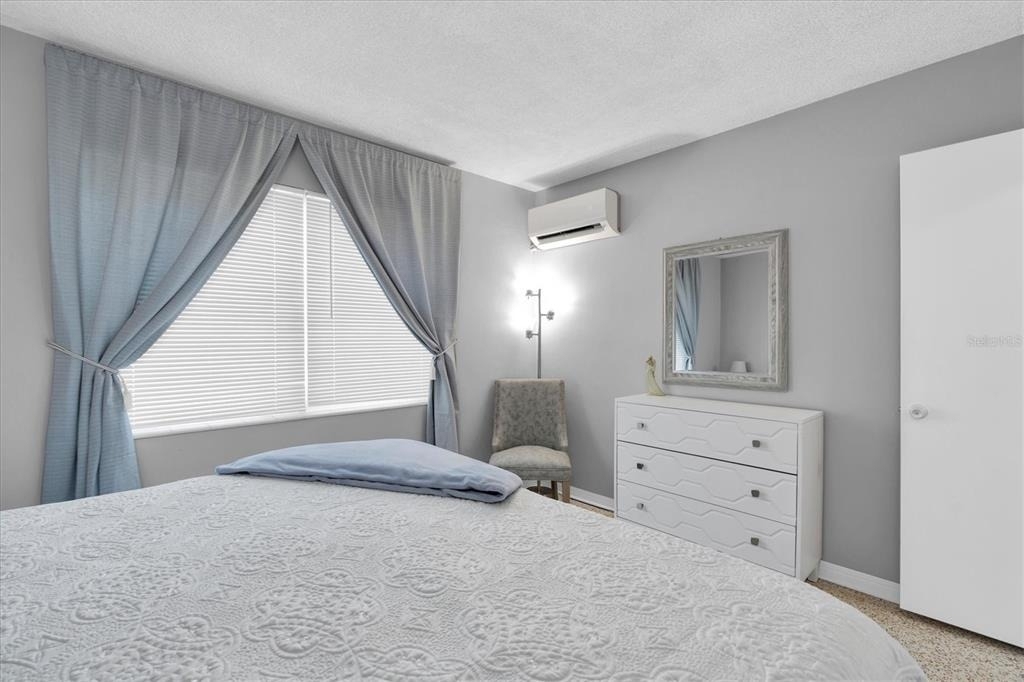 121 46th Avenue - Photo 5