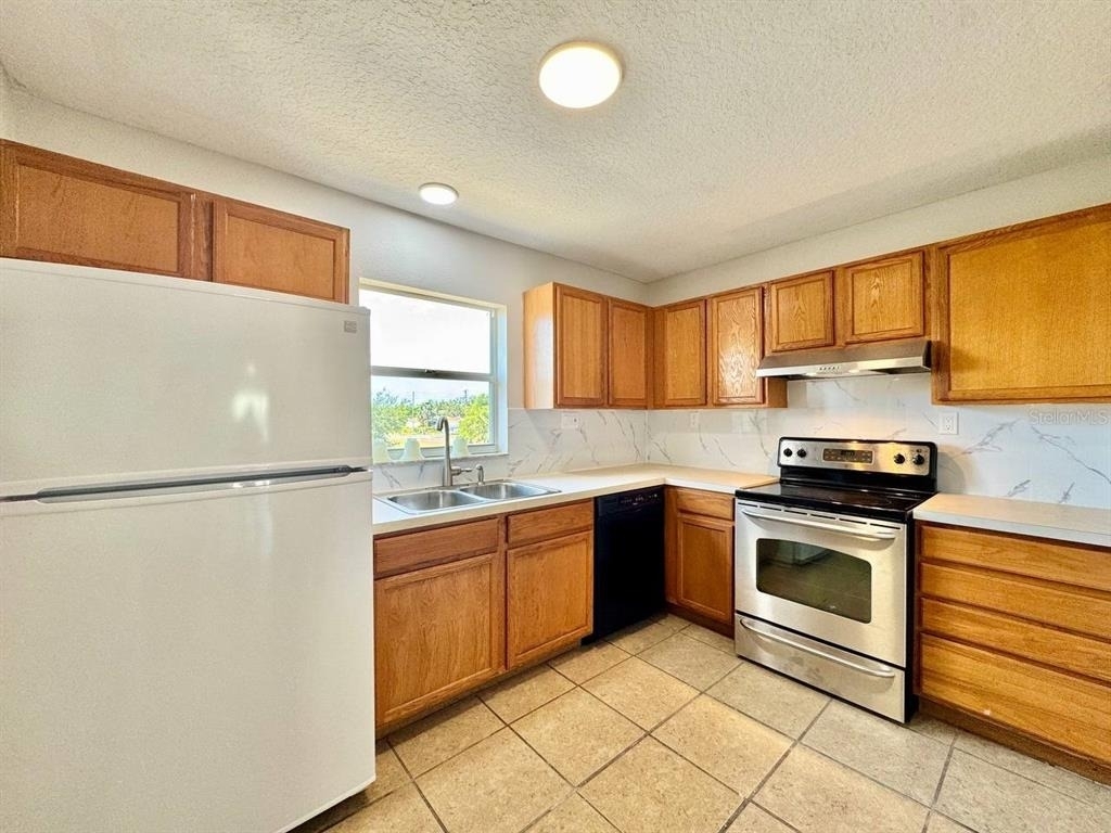 5816 Congress Street - Photo 6