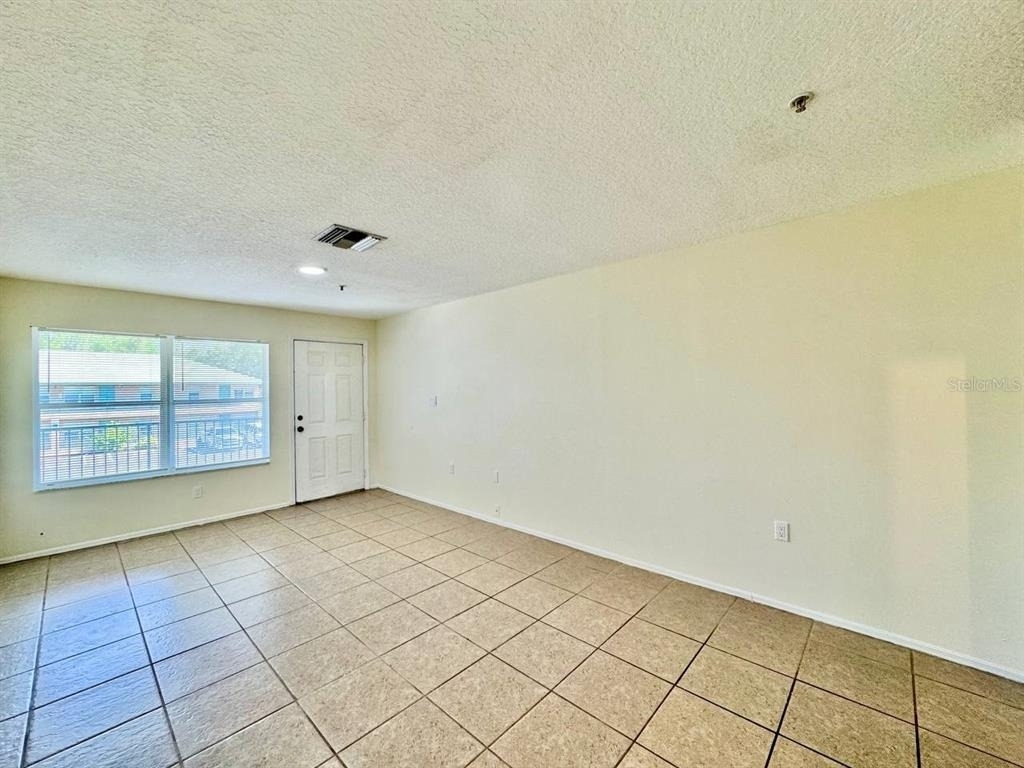 5816 Congress Street - Photo 4