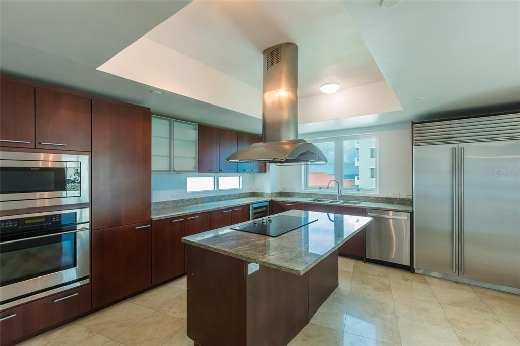1052 Ashford Avenue - Photo 5