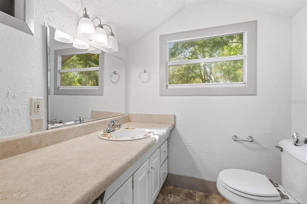 2270 Se 34th Street - Photo 26
