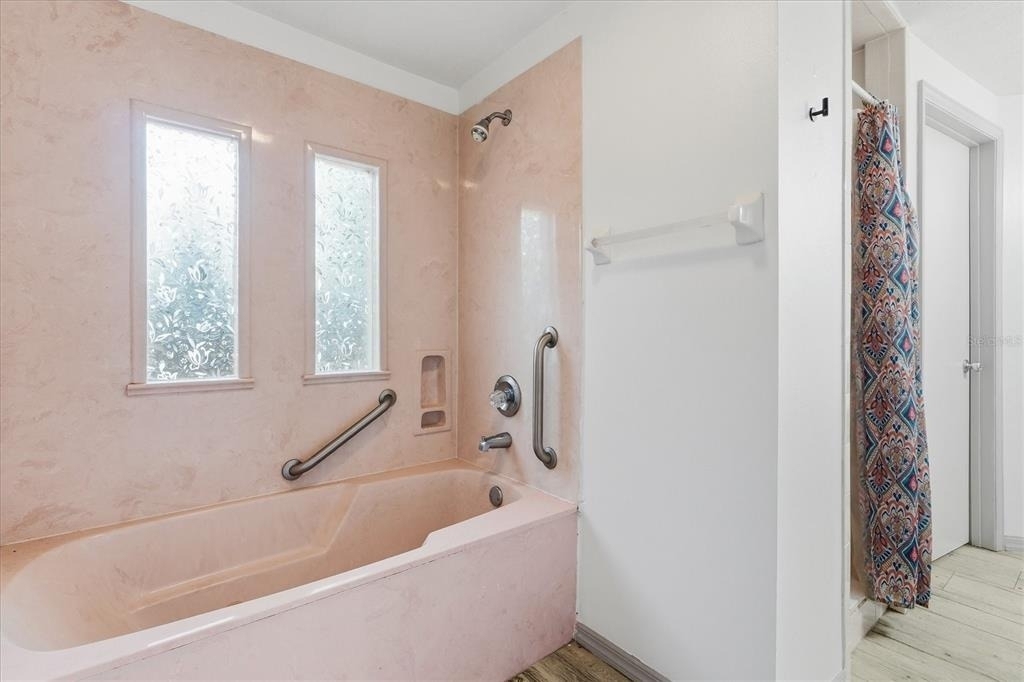 2270 Se 34th Street - Photo 18