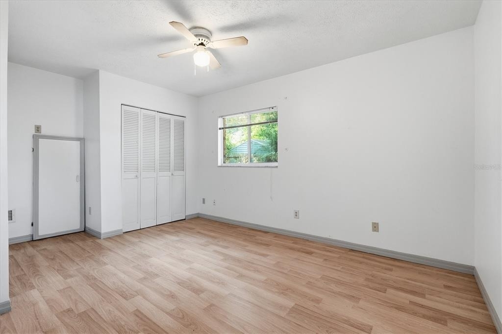 2270 Se 34th Street - Photo 14