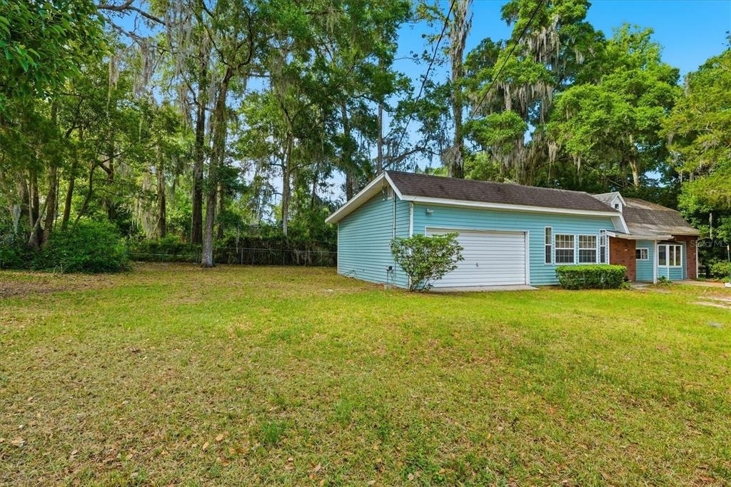 2270 Se 34th Street - Photo 30
