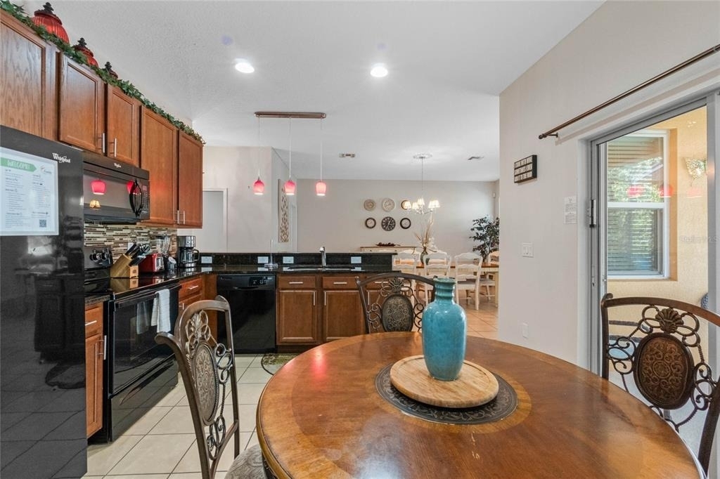 2652 Santosh Cove - Photo 11