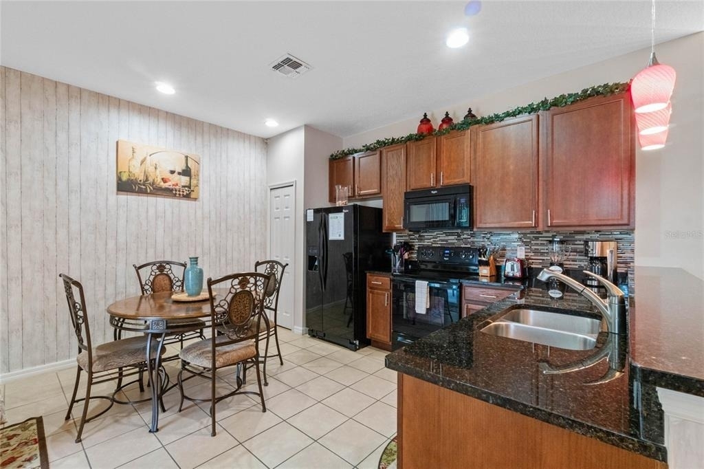 2652 Santosh Cove - Photo 10
