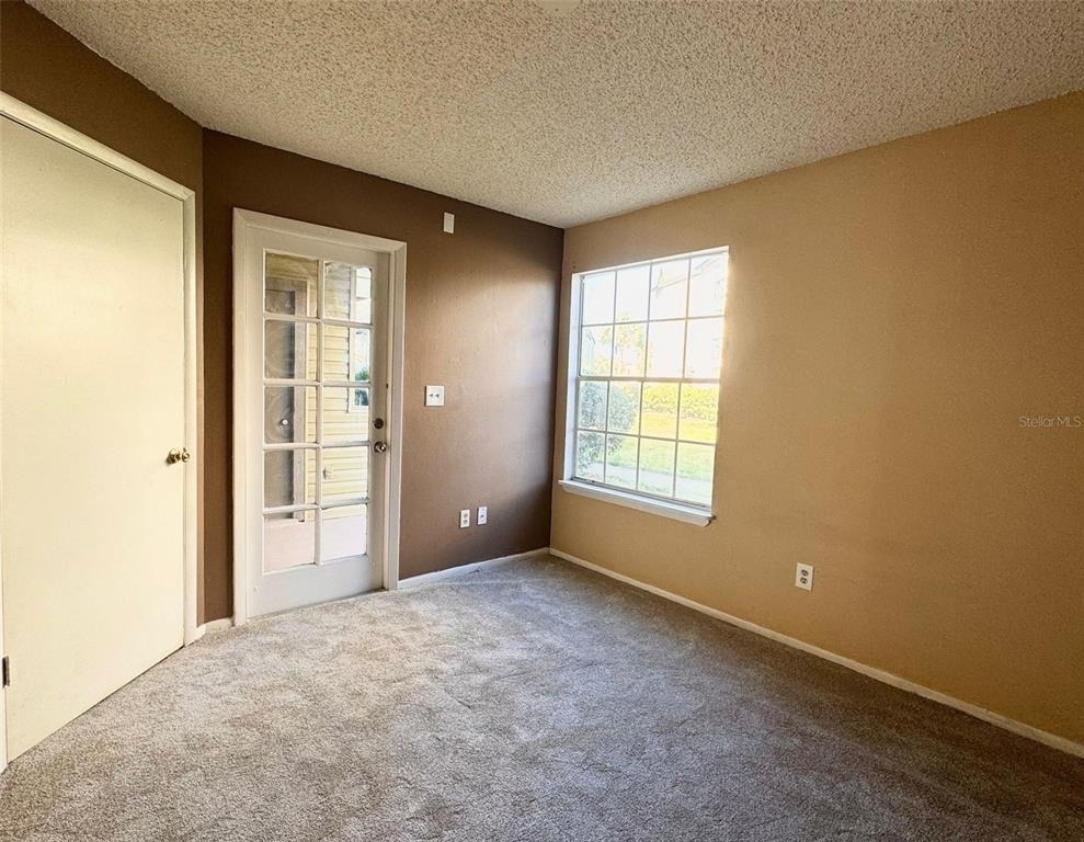 1908 Lake Atriums Circle - Photo 3