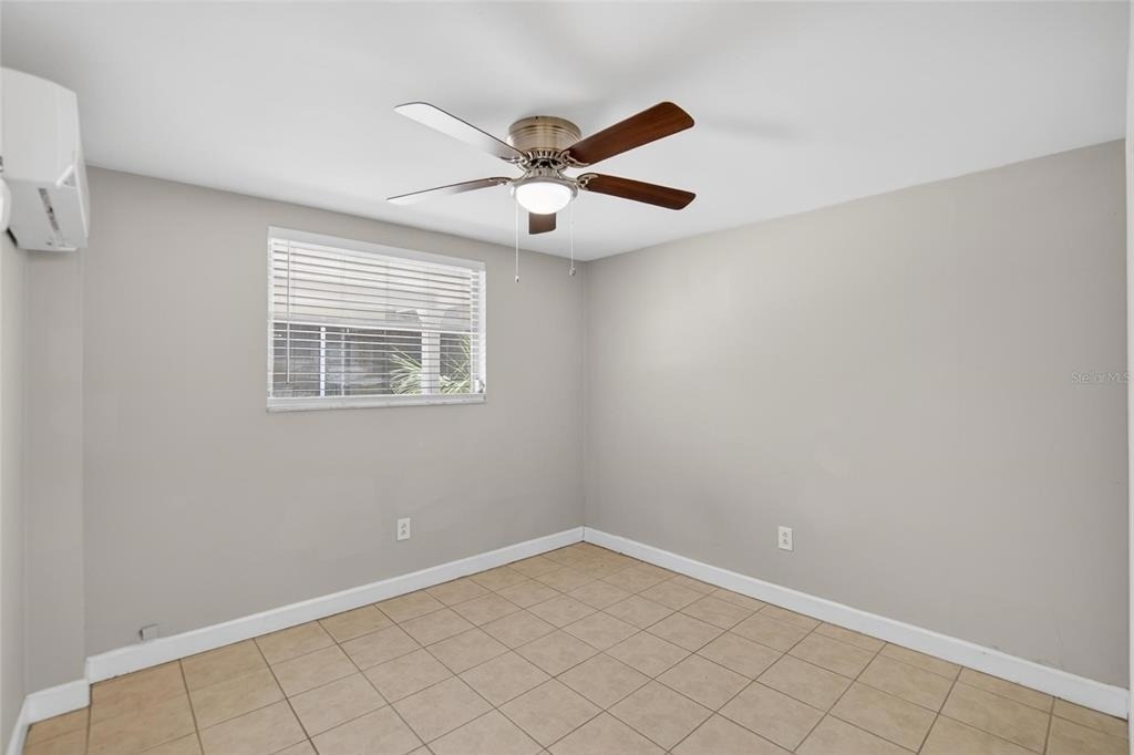 3301 W Woodlawn Avenue - Photo 8