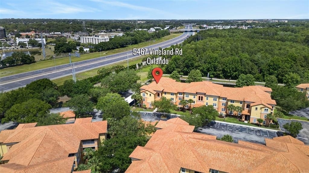 5467 Vineland Road - Photo 33