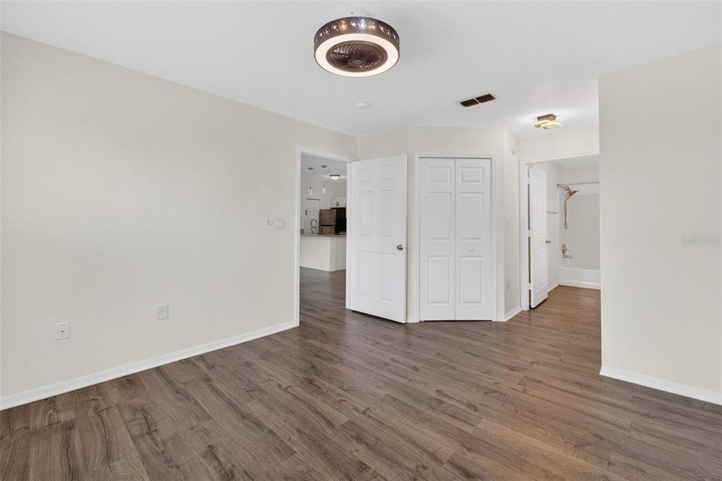 5467 Vineland Road - Photo 19