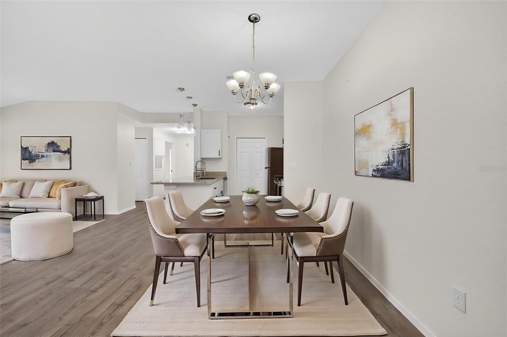 5467 Vineland Road - Photo 3
