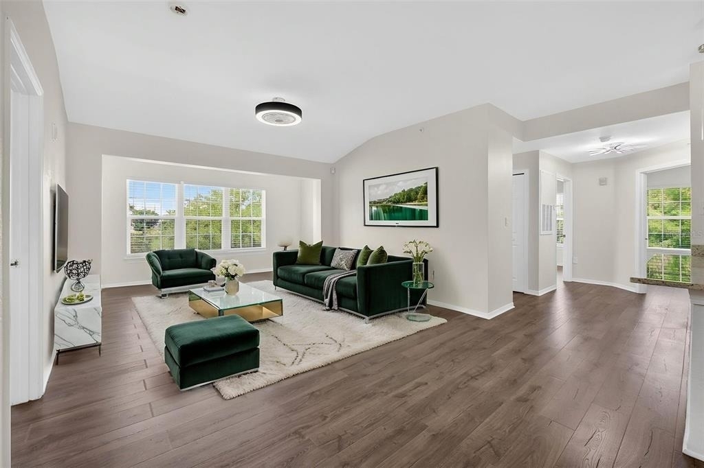 5467 Vineland Road - Photo 4
