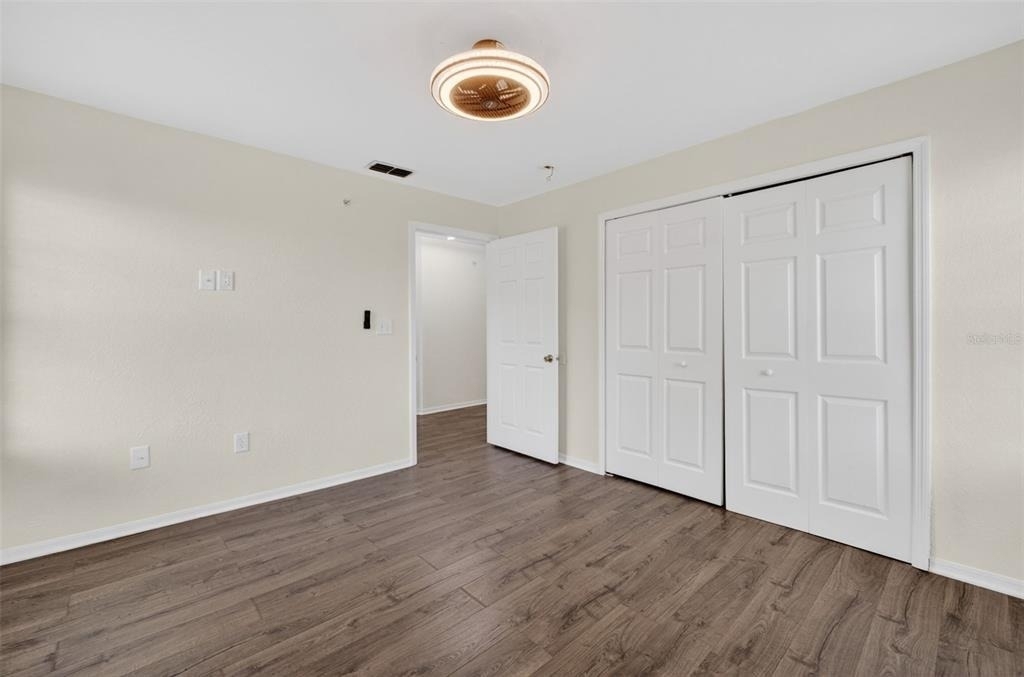 5467 Vineland Road - Photo 24