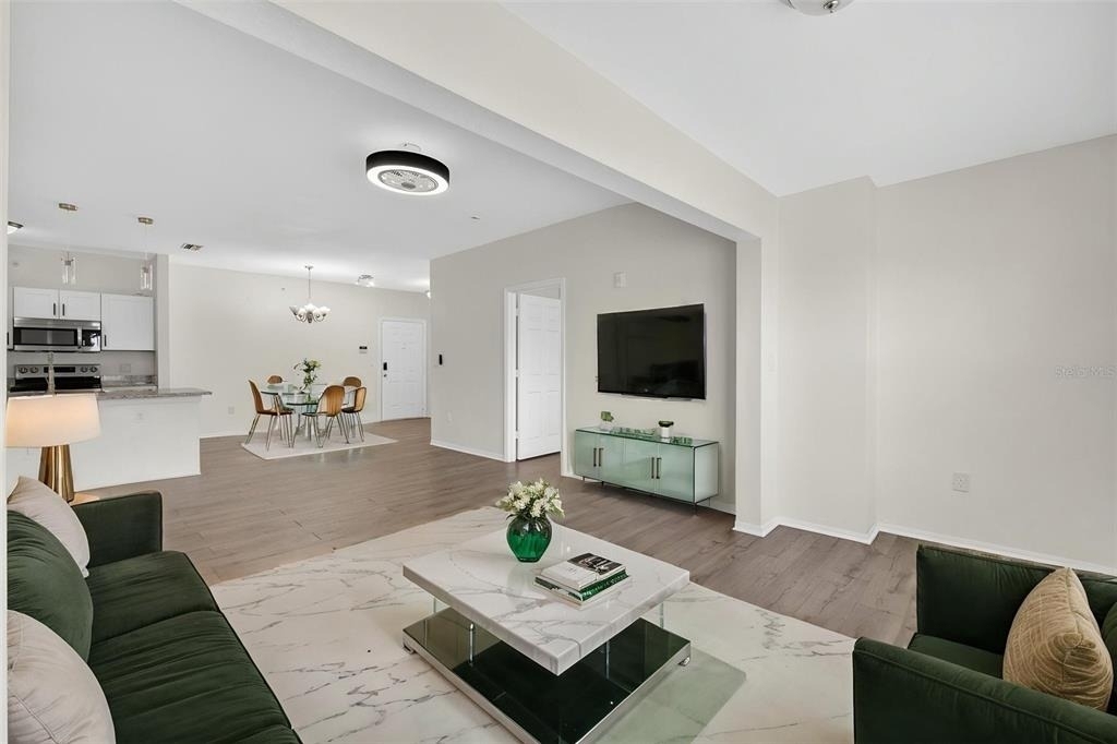 5467 Vineland Road - Photo 8