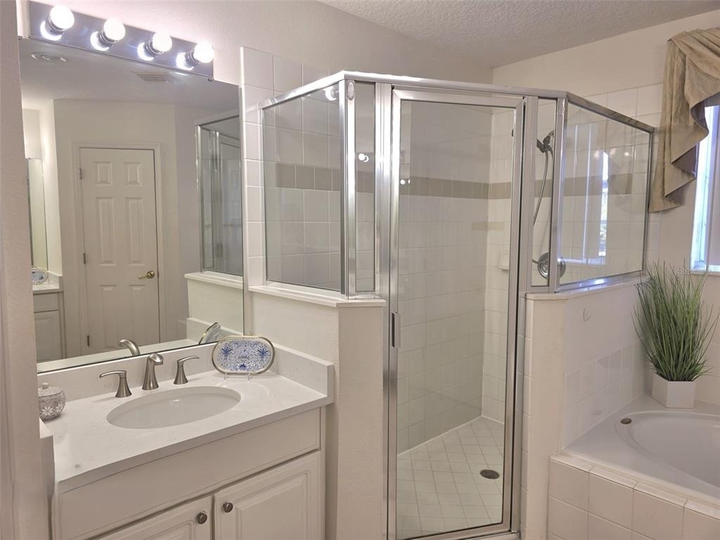 1027 Balmoral Drive - Photo 19