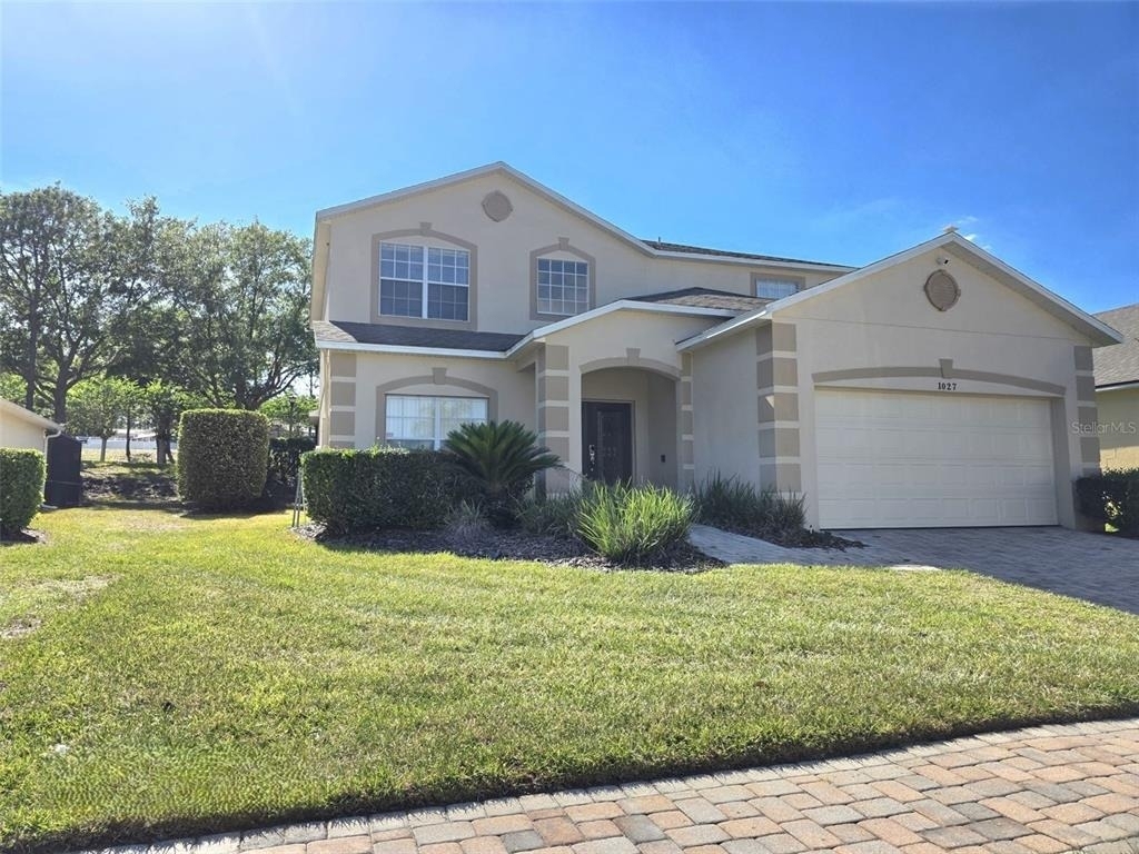 1027 Balmoral Drive - Photo 0