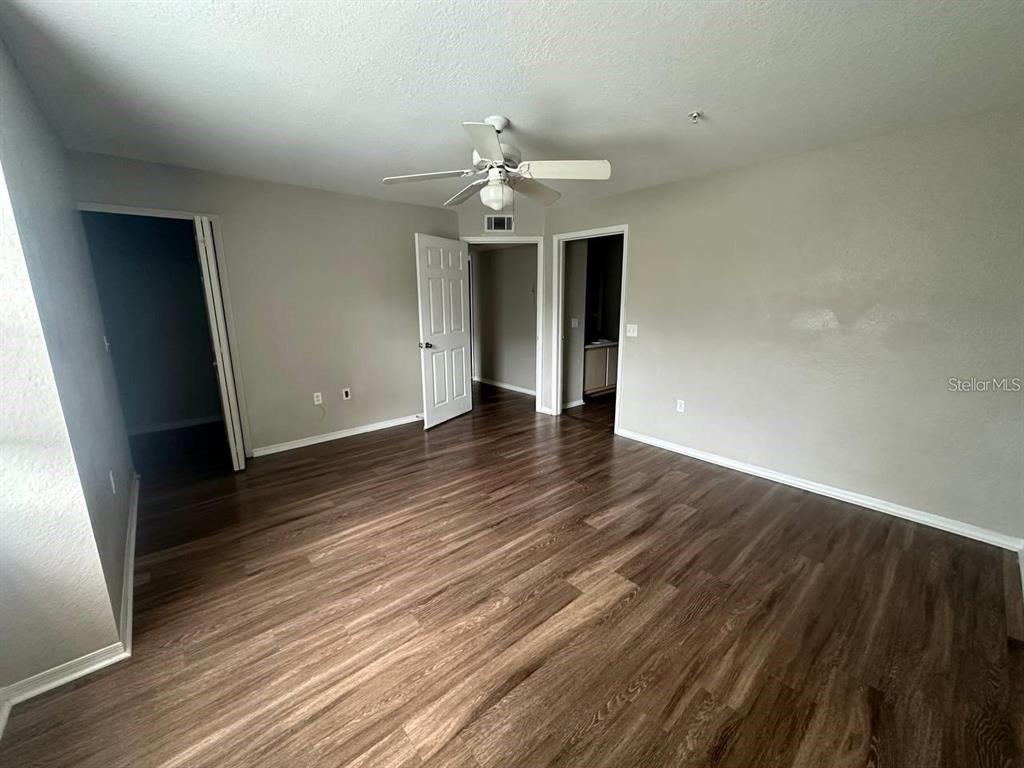 13929 Fairway Island Drive - Photo 5