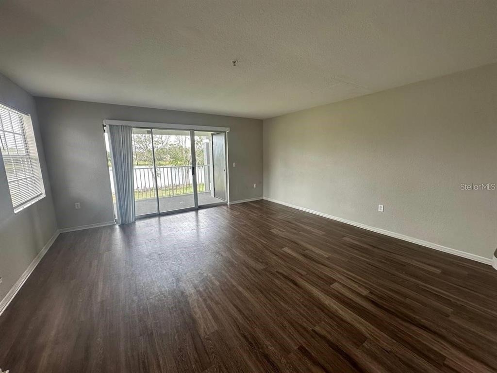 13929 Fairway Island Drive - Photo 8