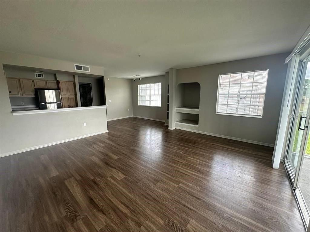 13929 Fairway Island Drive - Photo 3