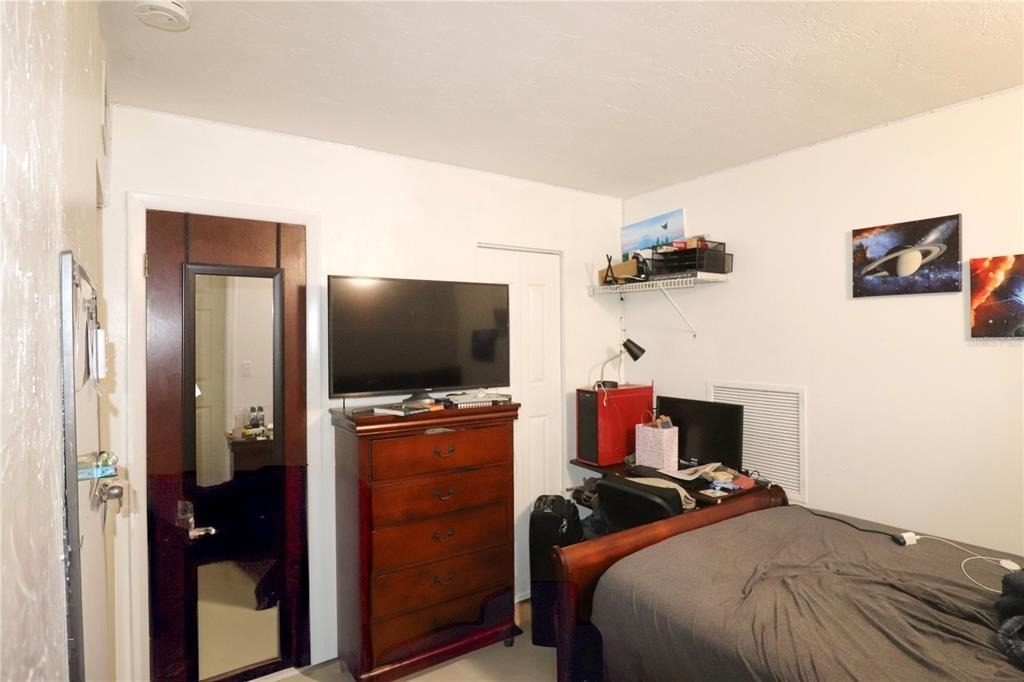 2300 Sw 43rd Street - Photo 14