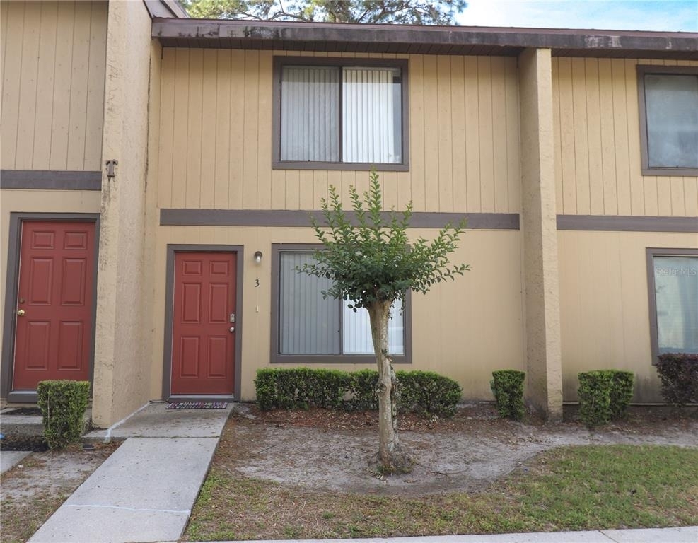 2300 Sw 43rd Street - Photo 1