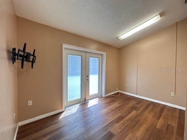 542 E Caroline Street - Photo 5