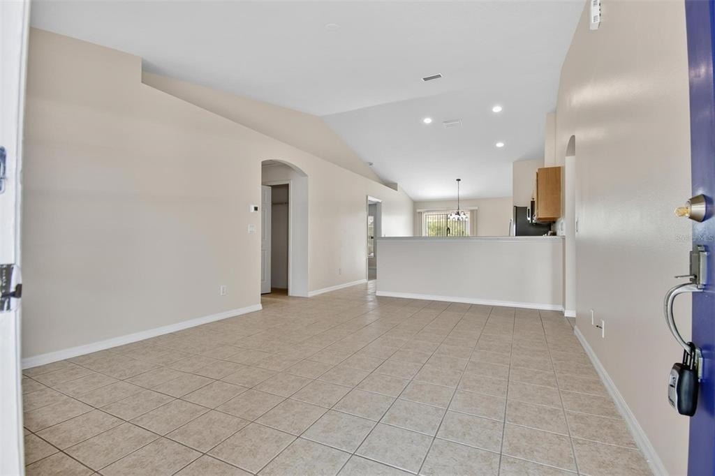 83 Lynbrook Drive - Photo 1