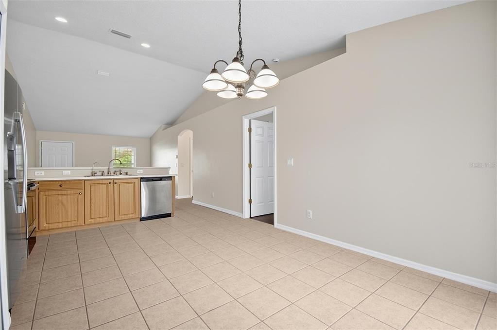 83 Lynbrook Drive - Photo 18
